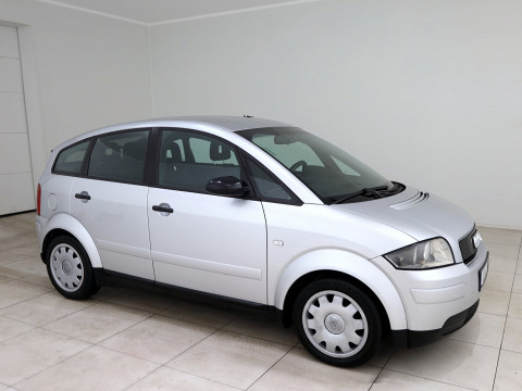 Audi A2 Comfortline - Photo