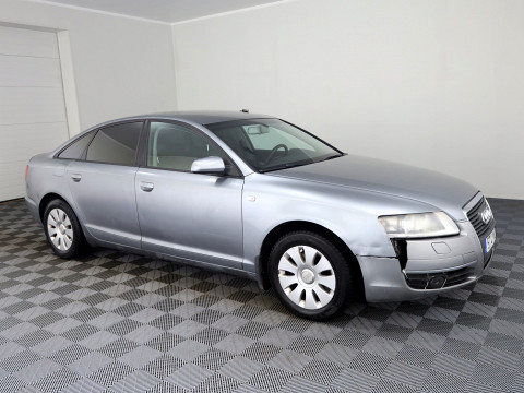 Audi A6 Comfortline ATM 2.0 TDI 103kW