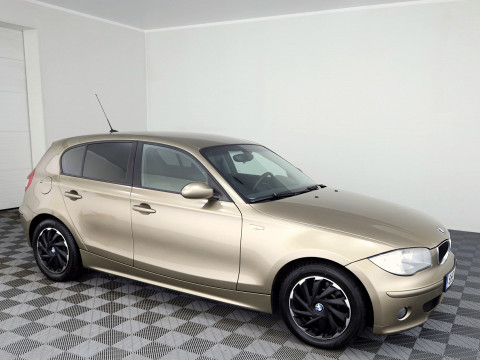BMW 118 Business ATM 2.0 95kW