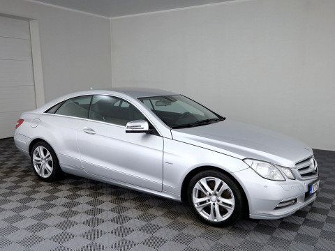 Mercedes-Benz E 250 Coupe Avantgarde ATM 2.1 CDI 150kW