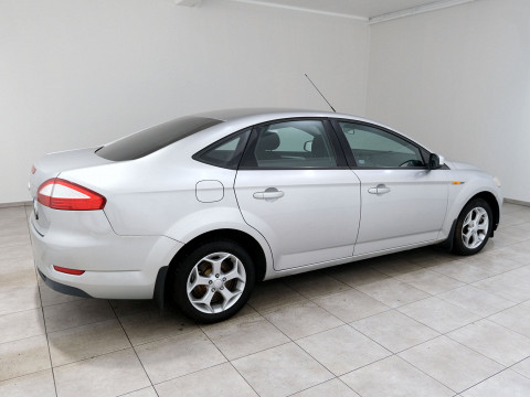 Ford Mondeo Comfort - Photo