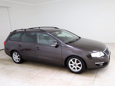 Volkswagen Passat Comfortline Facelift - Photo