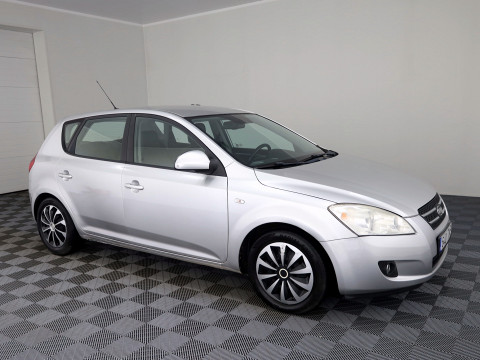 Kia Ceed Elegance ATM 2.0 105kW