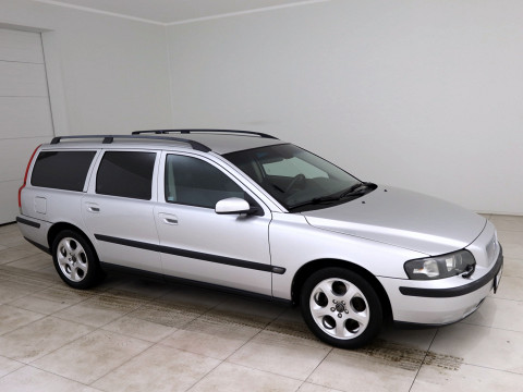 Volvo V70 Summum ATM - Photo