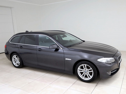 BMW 520 Touring Executive ATM - Photo