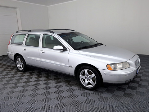 Volvo V70 Summum Facelift 2.4 D5 93kW