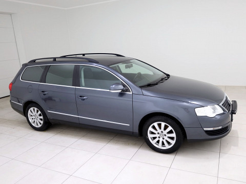 Volkswagen Passat Comfortline Facelift ATM - Photo