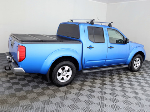 Nissan Navara Comfort 4x4 ATM 2.5 dCi 126kW