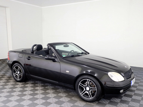 Mercedes-Benz SLK 200 Luxury ATM 2.0 100kW