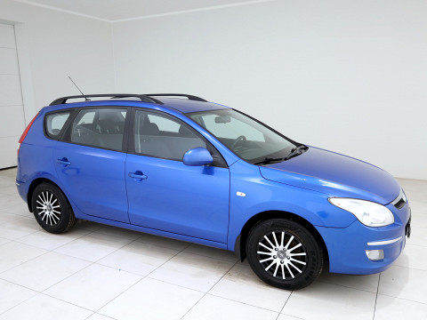 Hyundai i30 Comfort - Photo