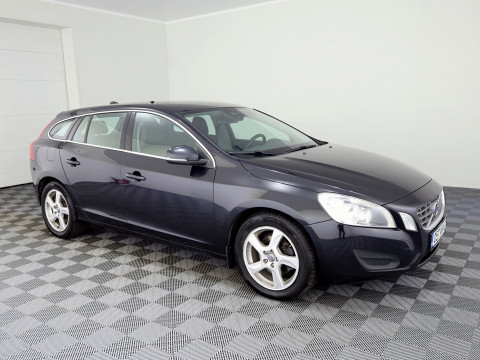 Volvo V60 Summum ATM 2.0 D5 120kW