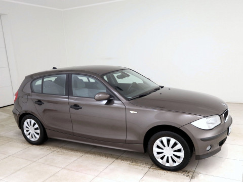 BMW 116 Business - Photo