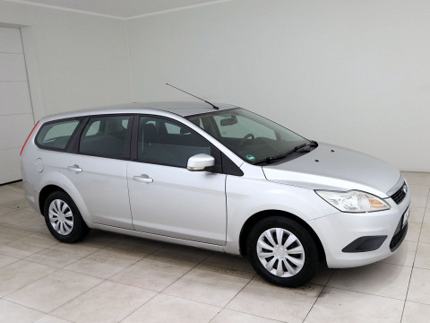 Ford Focus Turnier Facelift - Photo