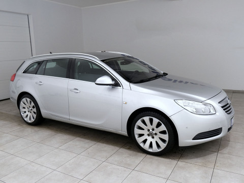 Opel Insignia Cosmo ATM - Photo