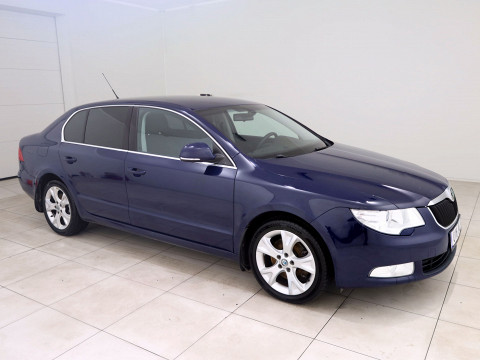 Skoda Superb Comfortline - Photo