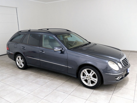 Mercedes-Benz E 280 Avantgarde Facelift ATM - Photo