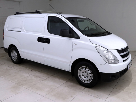 Hyundai H1 Van - Photo