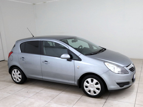 Opel Corsa Elegance - Photo