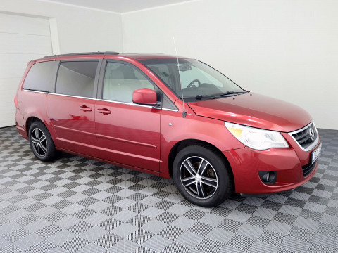 Volkswagen Routan Luxury ATM 3.6 211kW
