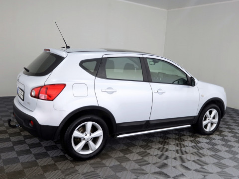 Nissan Qashqai Comfort 4x4 ATM 2.0 dCi 110kW