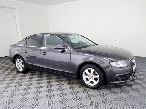 Audi A4 Comfortline ATM 1.8 118kW