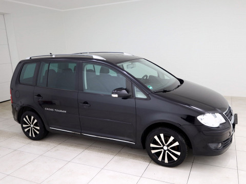 Volkswagen Touran CrossTouran - Photo