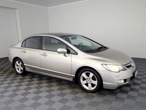 Honda Civic Elegance ATM 1.8 103kW