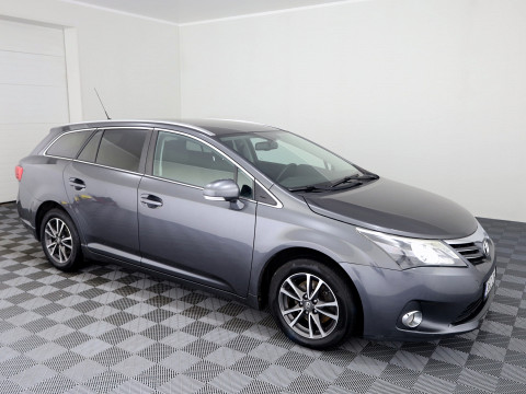 Toyota Avensis Linea Sol Facelift 2.0 D-4D 91kW
