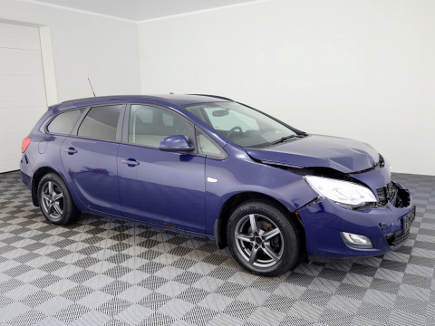 Opel Astra Sports Tourer 1.4 103kW