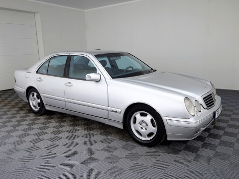 Mercedes-Benz E 320 Avantgarde ATM 3.2 CDI 145kW