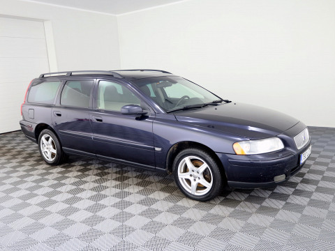Volvo V70 Summum 4x4 AWD Facelift 2.4 D5 120kW