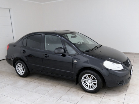 Suzuki SX4 Comfort - Photo