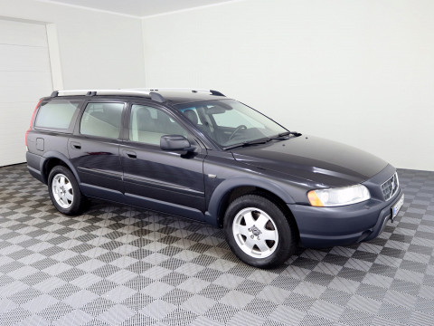 Volvo XC70 Summum Facelift ATM 2.4 D5 136kW