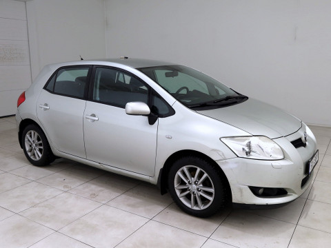 Toyota Auris Linea Sol - Photo