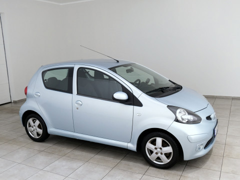 Toyota Aygo Linea Sol A-C - Photo