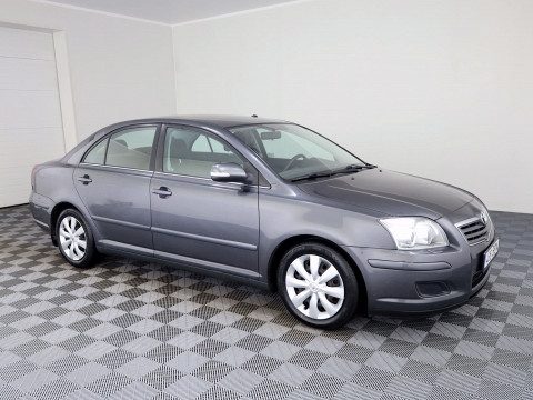 Toyota Avensis Linea Sol Facelift 1.6 81kW