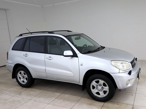 Toyota RAV4 Linea Sol Facelift A-C - Photo