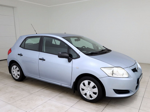 Toyota Auris Linea Sol A-C - Photo