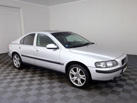 Volvo S60 Summum ATM 2.4 147kW