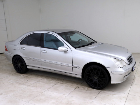 Mercedes-Benz C 320 Avantgarde 4Matic ATM - Photo