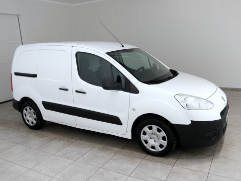 Peugeot Partner Van - Photo