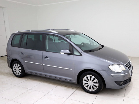 Volkswagen Touran Comfortline Facelift - Photo