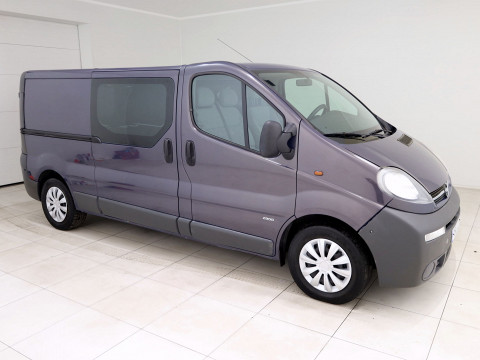 Opel Vivaro Van Long - Photo