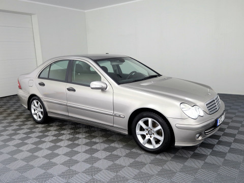 Mercedes-Benz C 180 Classic Facelift ATM 1.8 105kW
