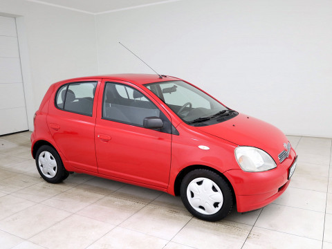 Toyota Yaris City - Photo