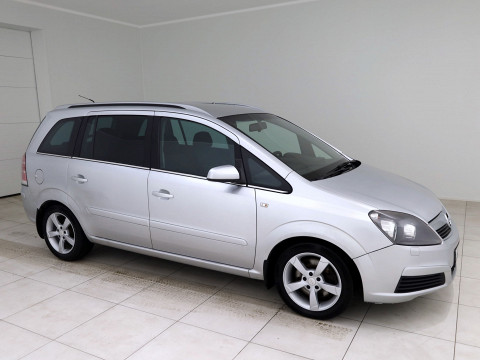 Opel Zafira Elegance ATM - Photo