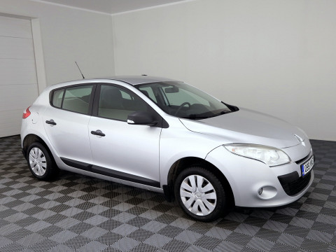 Renault Megane Elegance 1.6 81kW