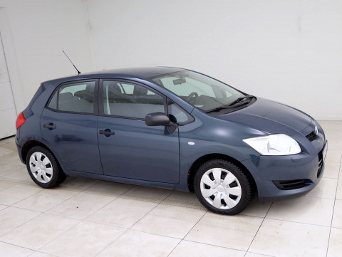 Toyota Auris Linea Sol - Photo