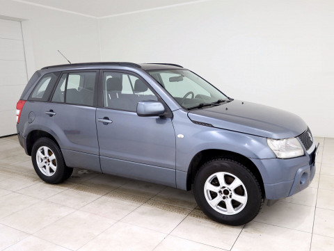 Suzuki Grand Vitara Comfort 4x4 - Photo