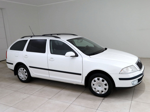 Skoda Octavia Comfortline - Photo